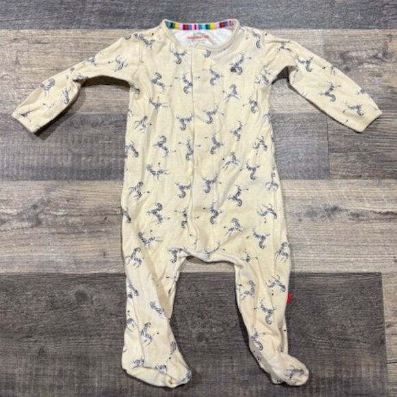 Magnetic Me 6-9 Months Footie Pajamas Zebra Print - Picture 1 of 4